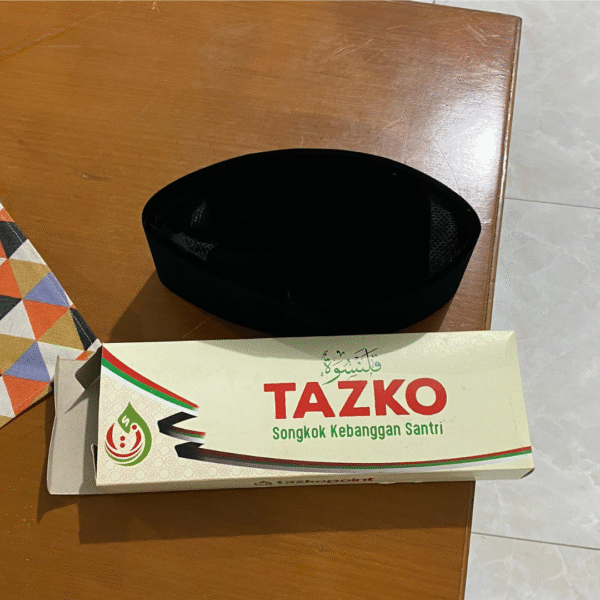 Peci Tazko - Peci Hitam